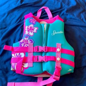 Speedo Girls Pink & Green Life Vest